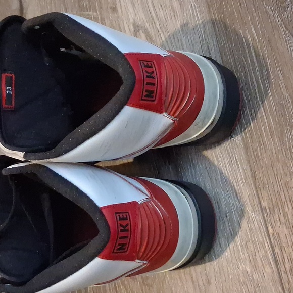 Jordan 2s - Picture 7 of 10